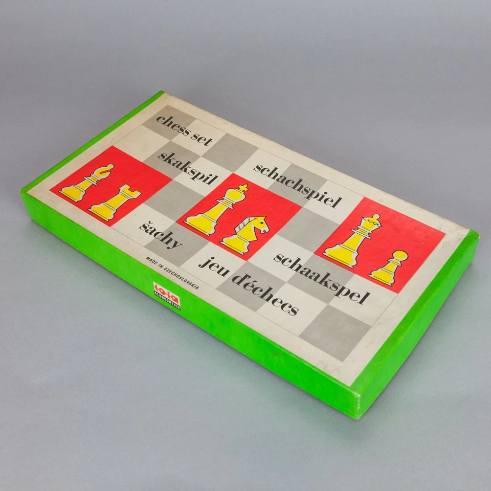 Chess wood Scacchi legno con scacchiera Czechoslovakia Tofa vintage with box - Immagine 2 di 4