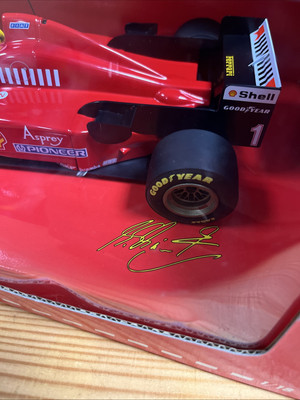 1/18 F1 Ferrari 412 T2 Michael Schumacher 1996 by MINICHAMPS