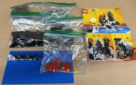 LEGO Castle 6075 Wolfpack Tower 4 Minifigures 236 Pieces No Box Pre-Owned