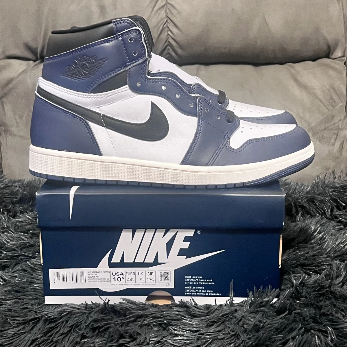 シューズ(男性用) Nike Air Jordan 1 High \"Midnight Navy\" Jordan - Men - Air Jordan 1 Retro High OG - Midnight Navy/Black
