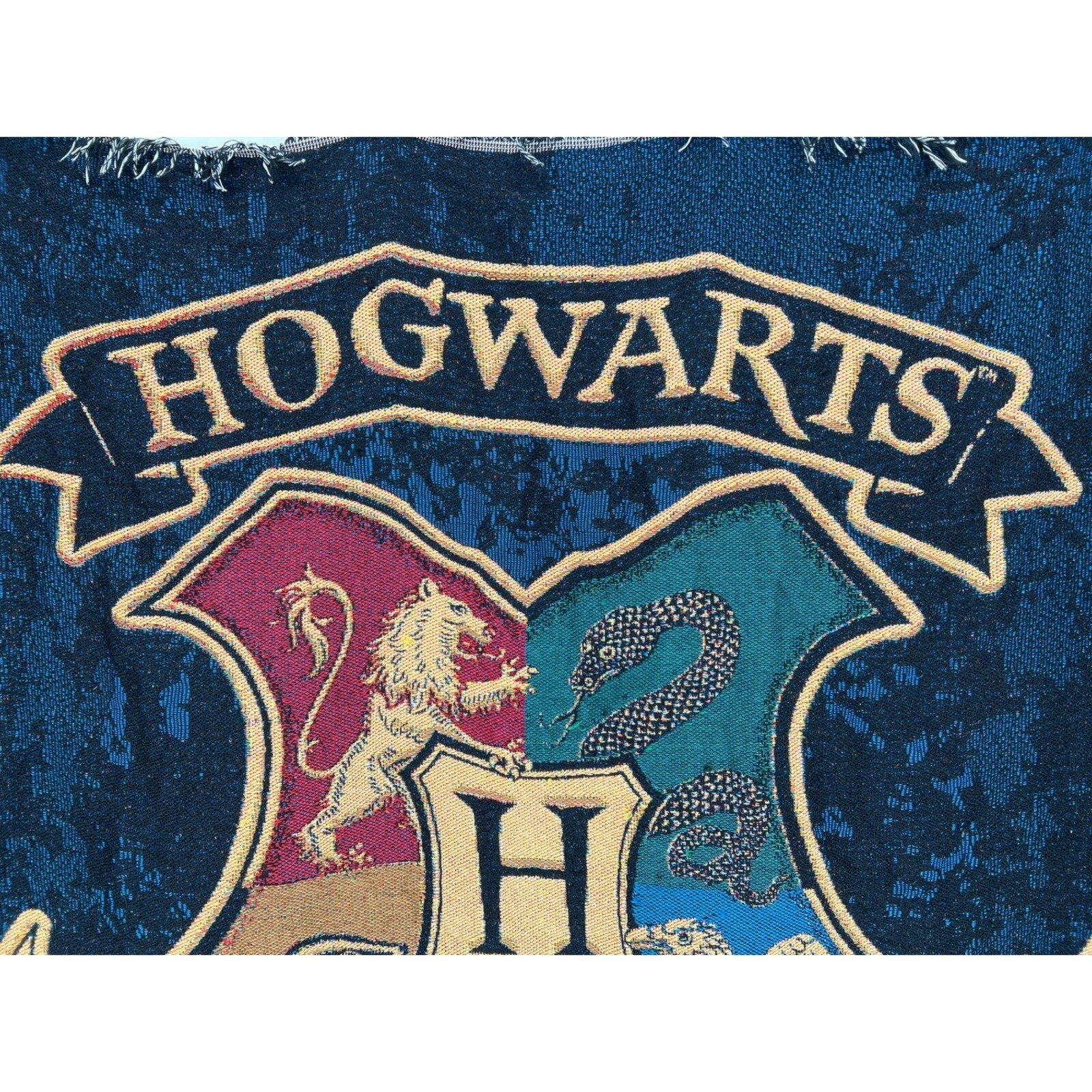 Harry Potter Hogwarts Crest Tapestry Throw Blanket 50" x 60" Woven Fringe EUC