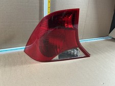 2002-2004 Ford Focus Sedan Driver Left Rear Tail Light Oem 2002-2004 Ford Focus Sedan Driver Left Rear Tail Light Oem