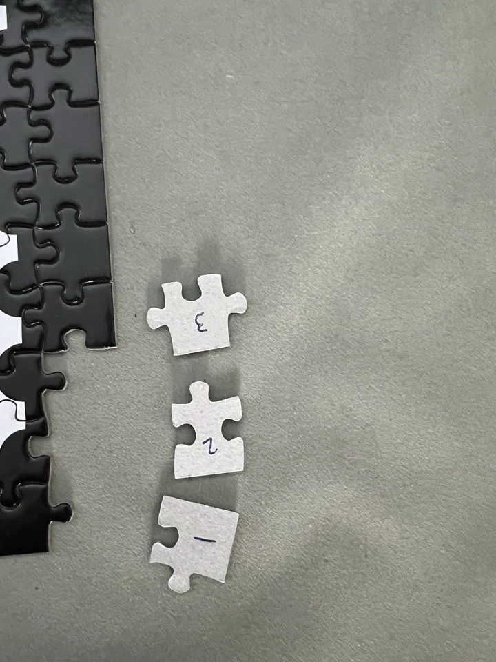 Cheatwell Games Wallace & Gromit Christmas Patented Jumper 500 Piece Puzzle Rare - Image 4 of 4