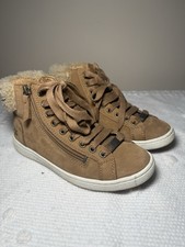 UGG Chestnut High-Top Sheepskin Leather Sneaker Size 5.5 Size Zip Shoes