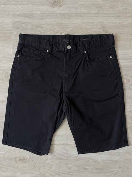 Men H&M Shorts Black Cotton 31