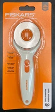 FISKARS STICK ROTARY CUTTER 60MM (160330)