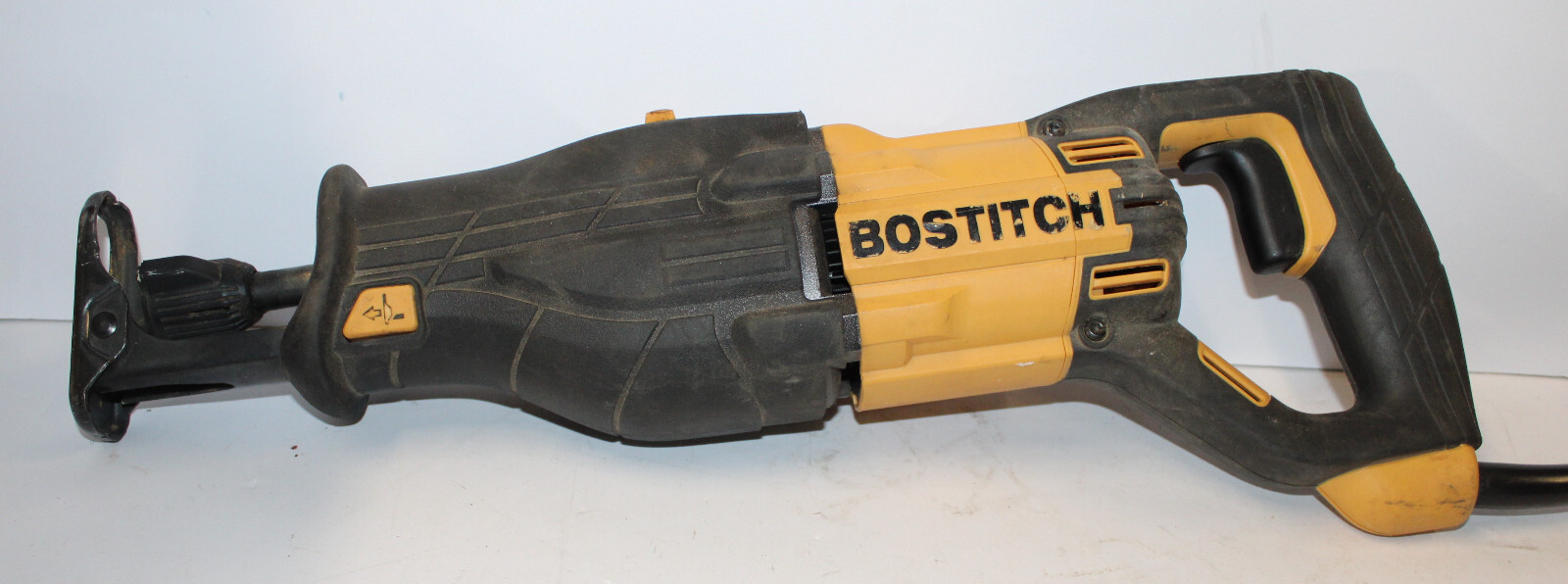 Bostitch 8.5V Reciprocating Saw NO CASE  BTE360 AO1086883
