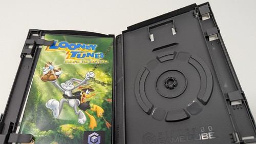 Looney Tunes: Back in Action (GC) Case + Manual (No Game) - Picture 7 of 9