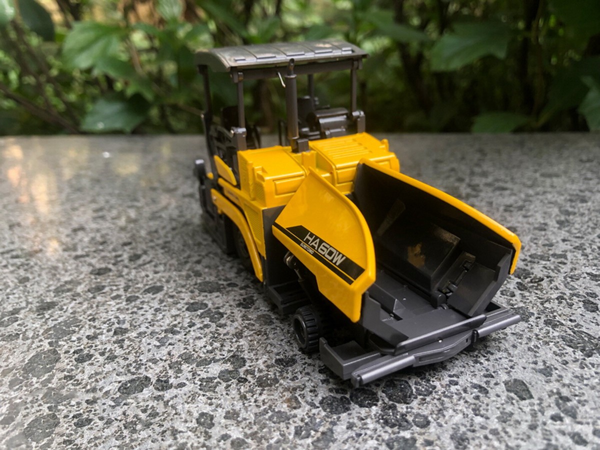 1/50 Scale Sumitomo HA60W Asphalt Paver Diecast model Collection