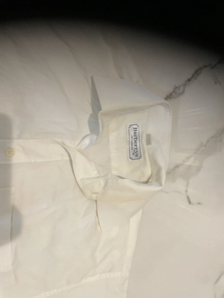 Vintage Men Burberry’s London Off- White Button Down Shirt Size 15 - Image 4 of 4