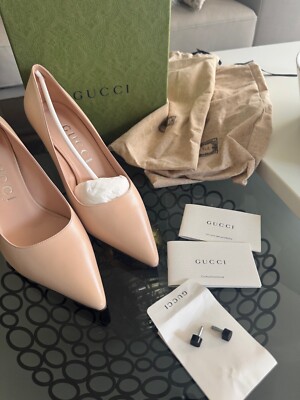 Gucci Pumps 39 NEU und OVP beige nude Glattleder