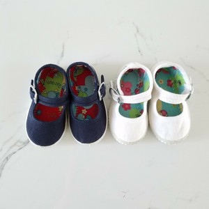 flossy mary jane shoes