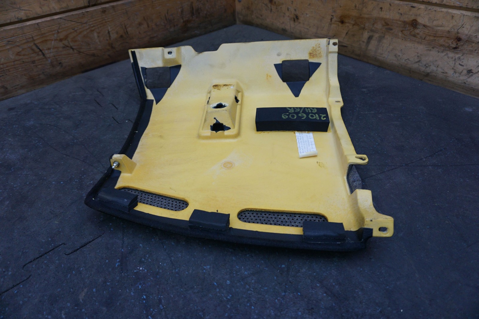 Right Rear Window Parcel Shelf Tray Trim Panel 66973700 Ferrari 612 Scaglietti