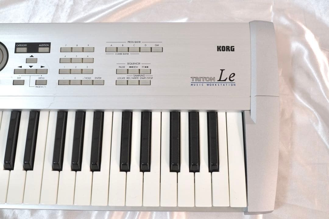 Korg TR61 Keyboard Synthesizer for sale online | eBay