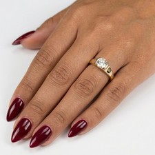 Solitaire Engagement Ring 14K Gold Classic Round 1.07 CT Lab-Grown Diamond I VS2