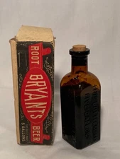 c1910 Bryant's Root Beer Extract Detroit, Michigan, Cork Top Extract Bottle