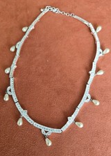 Stunning Silvertone Rhinestone And Pearl Collar Necklace
