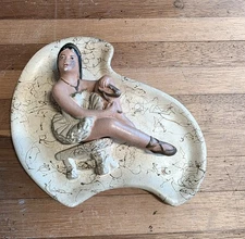 Vintage Mid-Century Chalkware Reclining Lady Ashtray Trinket Dish Carnival Prize