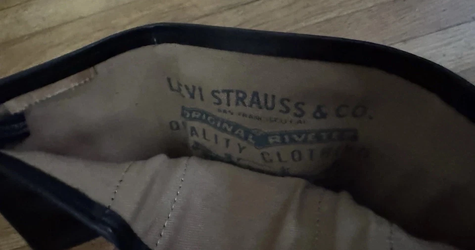 Cartera de cuero negra para hombre Levi's Foto 4 de 4