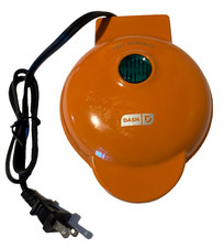 Dash Pumpkin Mini Waffle Maker   Model DMWP00...
