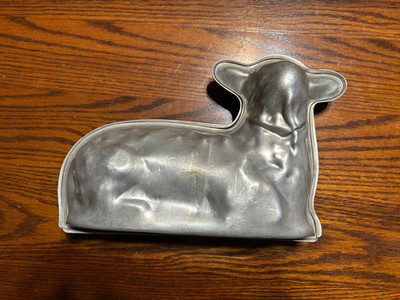 Vintage Lamb Aluminum 3-D Cake Pan Primitive Easter Farm Holiday Baking, 2 PC