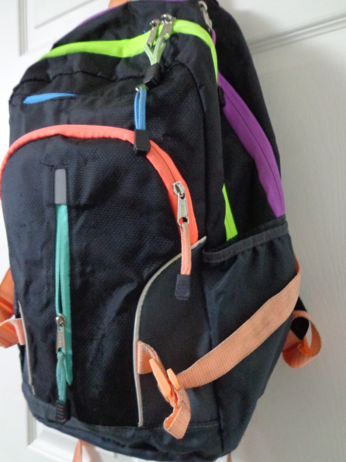 Eastsport Backpack Size Medium - image 3