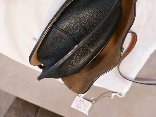 LOEWE Crossbody-Tasche Petit Gate aus Kalbsleder - Bild 12 von 18