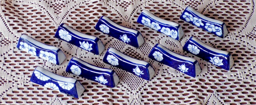 10 Blue & White Ornate Knife / Chop Stick Rests Ceramic Various Blossoms Rare - Picture 2 of 3