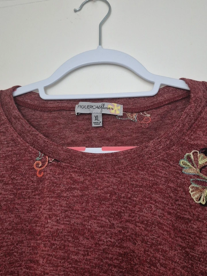 Top manga bordada con lazos laterales Figueroa y flores para mujer talla XL Foto 2 de 4