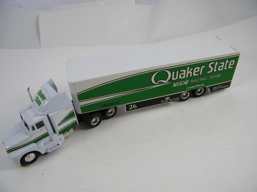 BRETT BODINE ~ QUAKER STATE RACING #26 ~ TRANSPORTER AND CARS - Picture 6 of 12