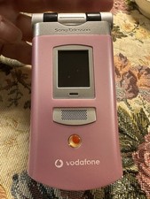 Cellulare Anni 2000 Sony Ericson Rosa