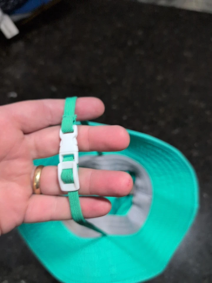 Sombrero para el sol Rei cooperativo para niñas 7-14 años malla verde turquesa ventilación protector solar correa para la barbilla Foto 4 de 4