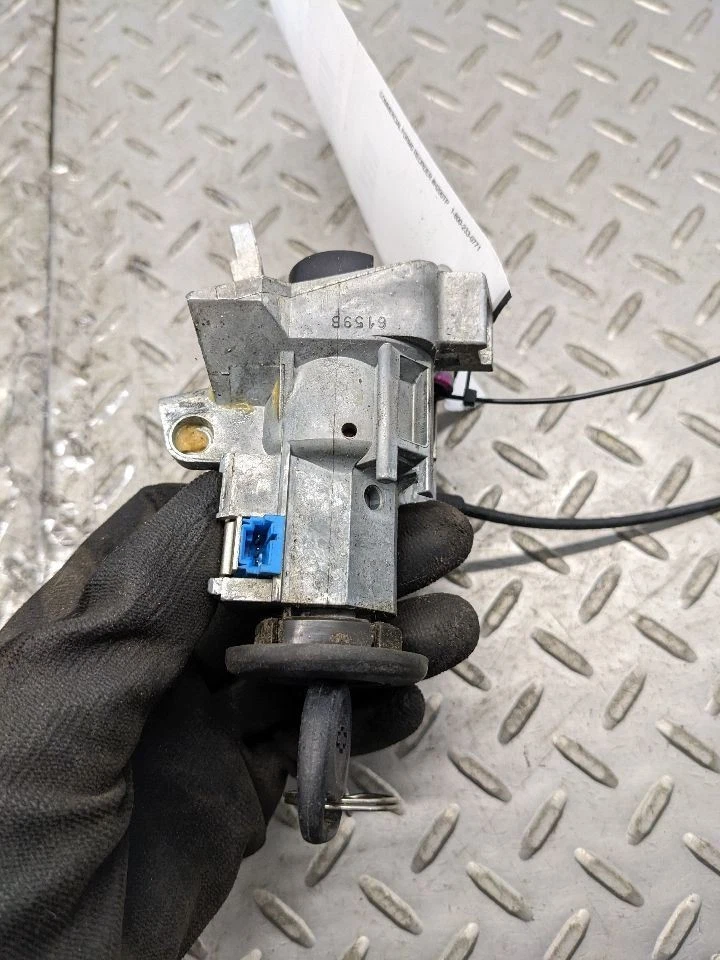 Ignition Switch Fits 02-09 ENVOY 1157959 - Image 4 of 4