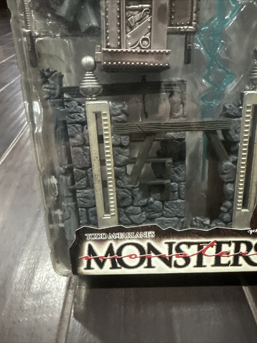 Todd McFarlane's Monsters Series 2 - Dr. Frankenstein Action
