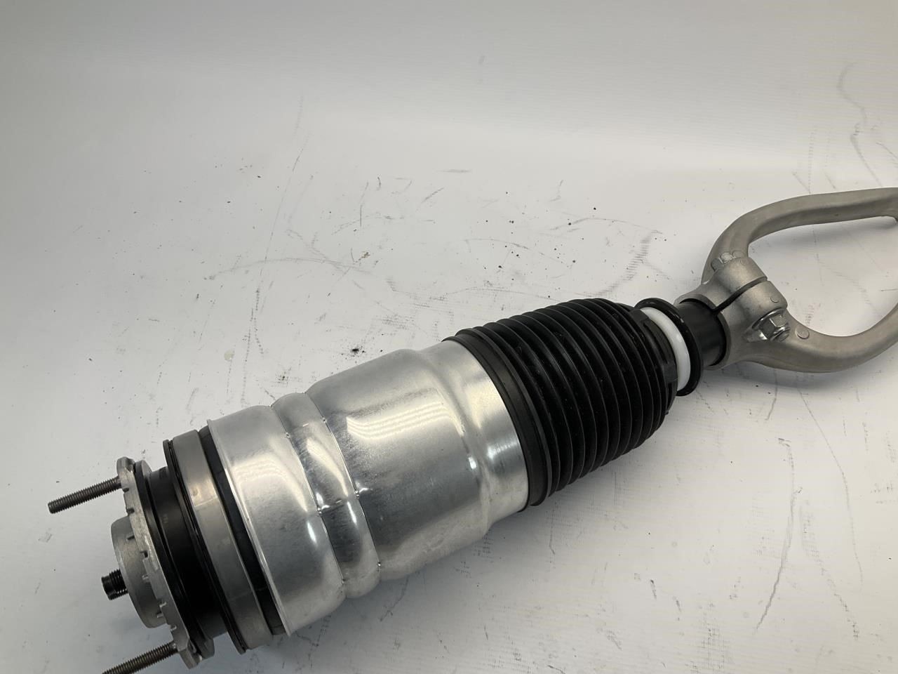 23-24 Maserati GranTurismo M189 Front Right Passenger Strut Shock Absorber Q