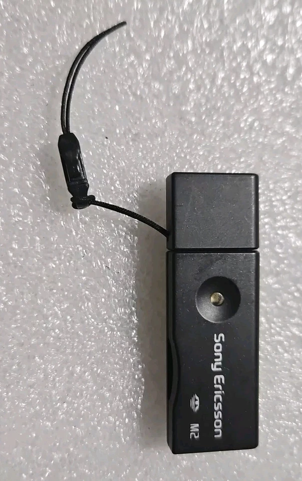 Sony Ericsson CCR-60 Memory Stick Micro M2 USB Card Reader - Black - Image 4 of 4