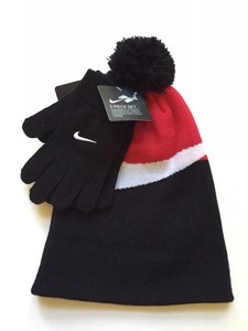 nike hat and gloves