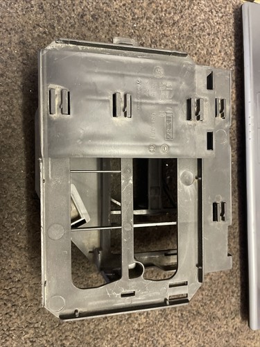 2013 BMW R1200RT ECU Halter Kunststoff Box 61357713858