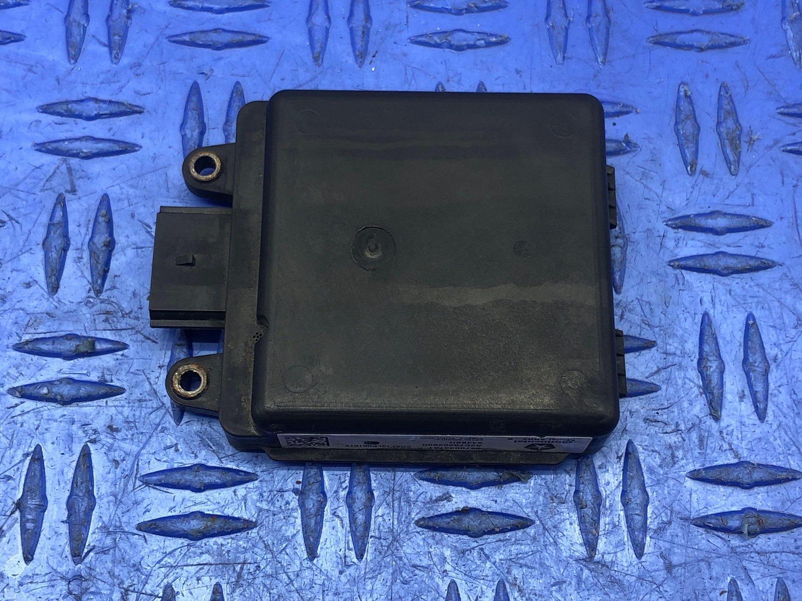 2014-2017 MASERATI GHIBLI REAR LEFT RIGHT BLIND SPOT RADAR MODULE 0670033070 OEM