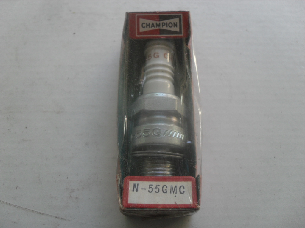 NOS NEW GENUINE CHAMPION N-55GMC GOLD PALLADIUM SPARK PLUG NGK B11EGV DENSO 5320