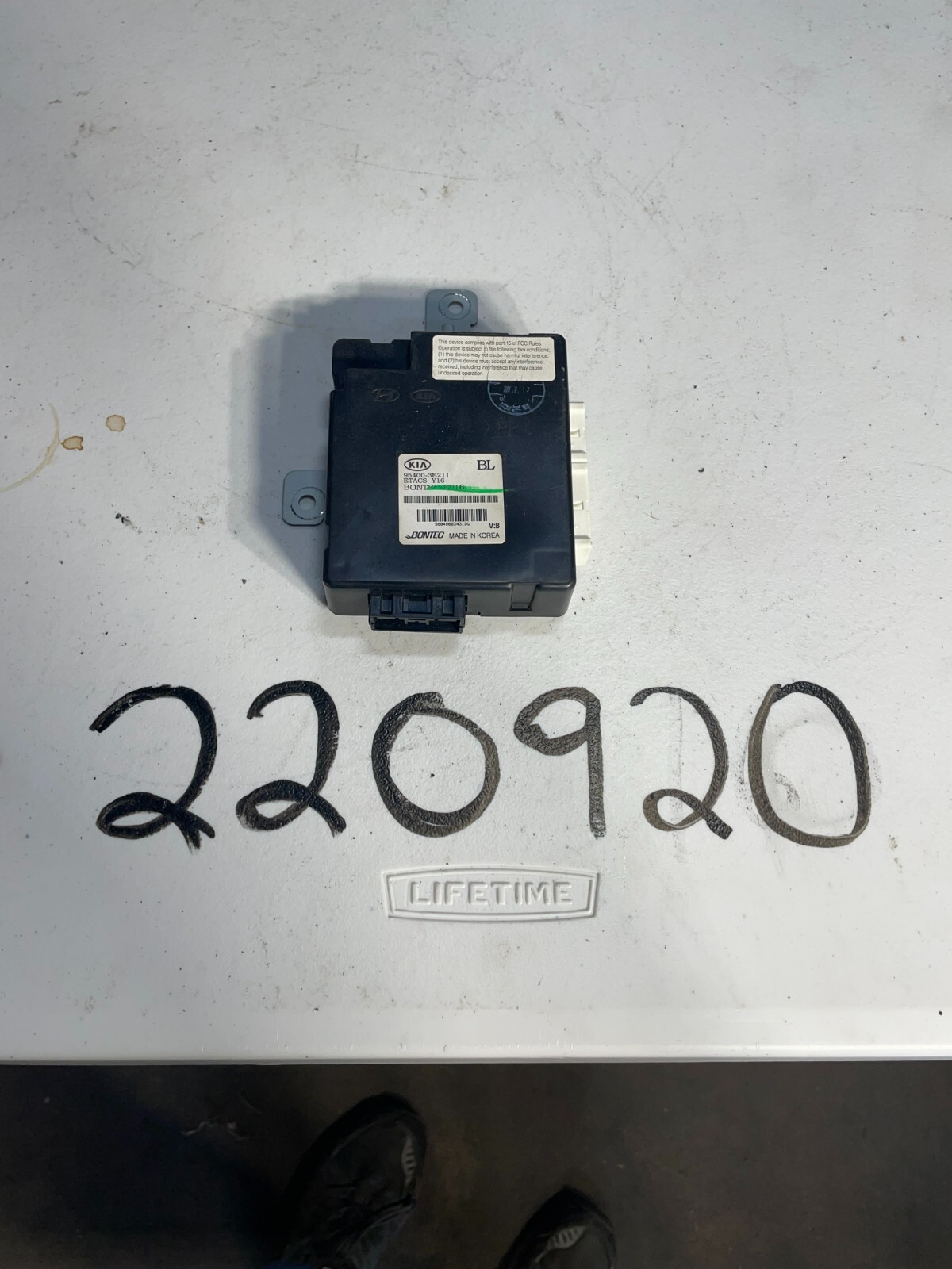 2006 KIA SORENTO EX OEM TRACTION CONTROL COMPUTER MODULE 954003E211