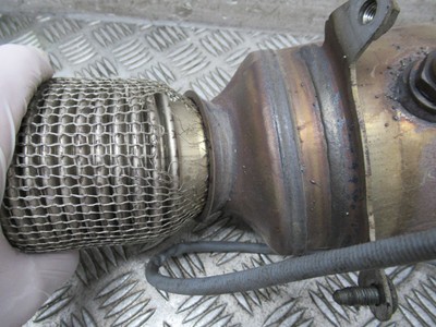 BMW 1 Series F20 118i Catalytic Converter 8632269 8632267 for sale 