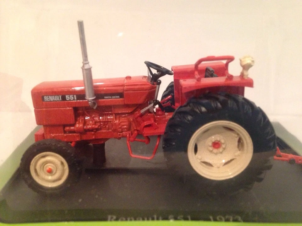 RENAULT 551 TRACTOR 1973 U/H HACHETTE ORANGE/RED TR42 1:43 SCALE NEW - Image 2 of 4