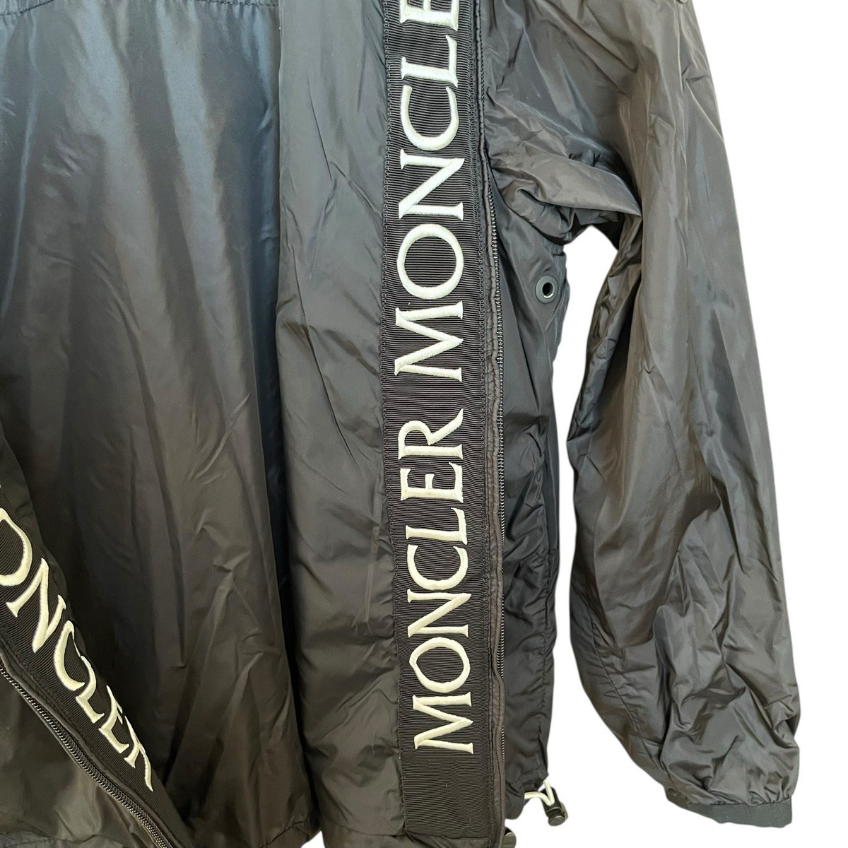 Moncler Massereau Hooded Windbreaker Jacket Adult Medium Black