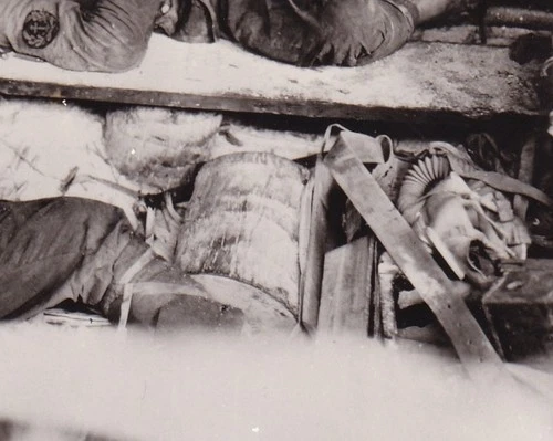 Original WWII USMC Photo US MARINES FIGHTING JAPANESE on TARAWA PTO 105