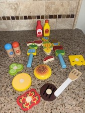 Melissa  Doug BBQ Pretend Play Kitchen Food Wood Hamburger Skewers 249