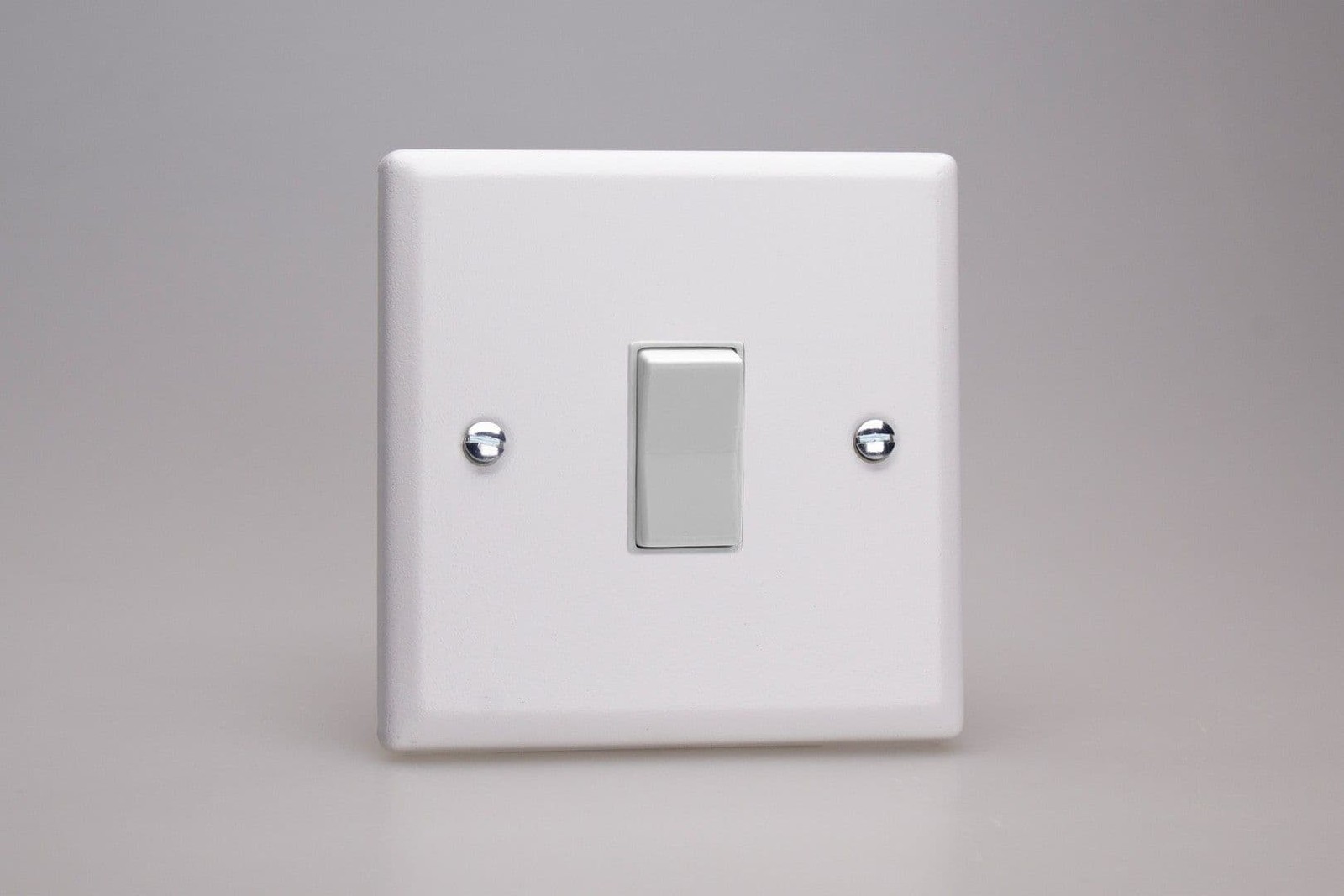 Varilight XYKR1W.CW Urban Chalk White 1 Gang 10A 2 Way & Off Retractive Switch