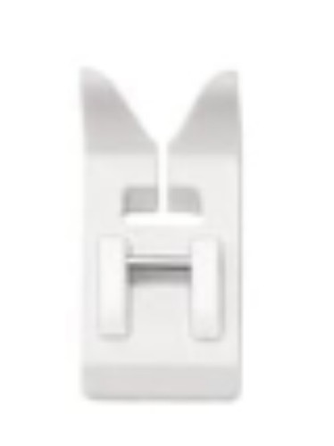 1 pcs Pcs Rolled Hem Presser Foot Compatible with single, USED