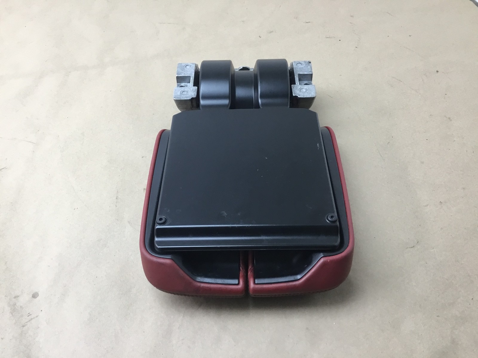 Bentley Bentayga 2019 V8 Front Center Console Armrest Arm Rest Red 16-20 :M