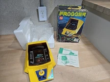 Vintage 80's Konami Frogger CGL TABLETOP Electronic Game Box Japan Fully Tested